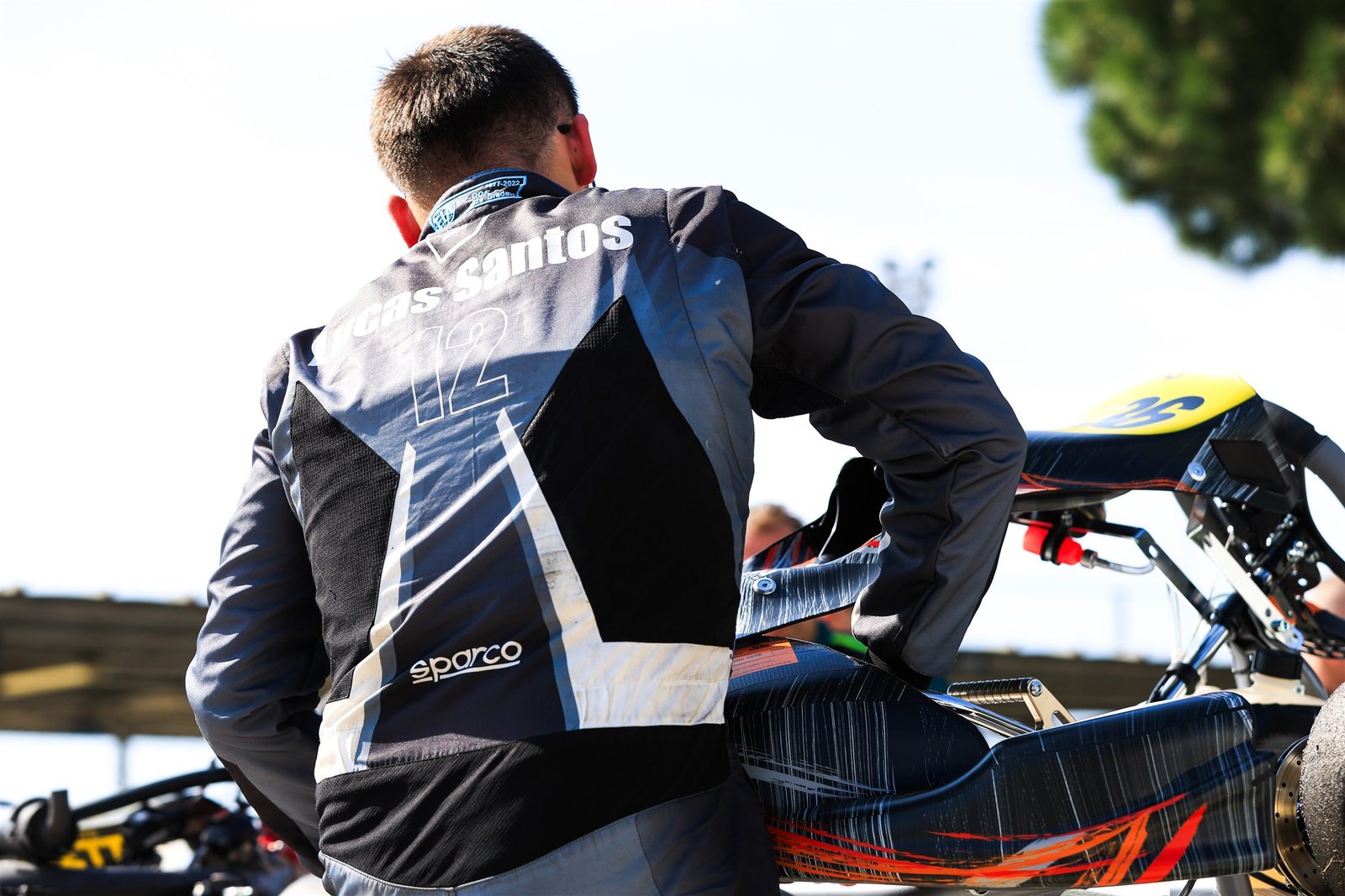 Lucas Santos focused on preparing his kart