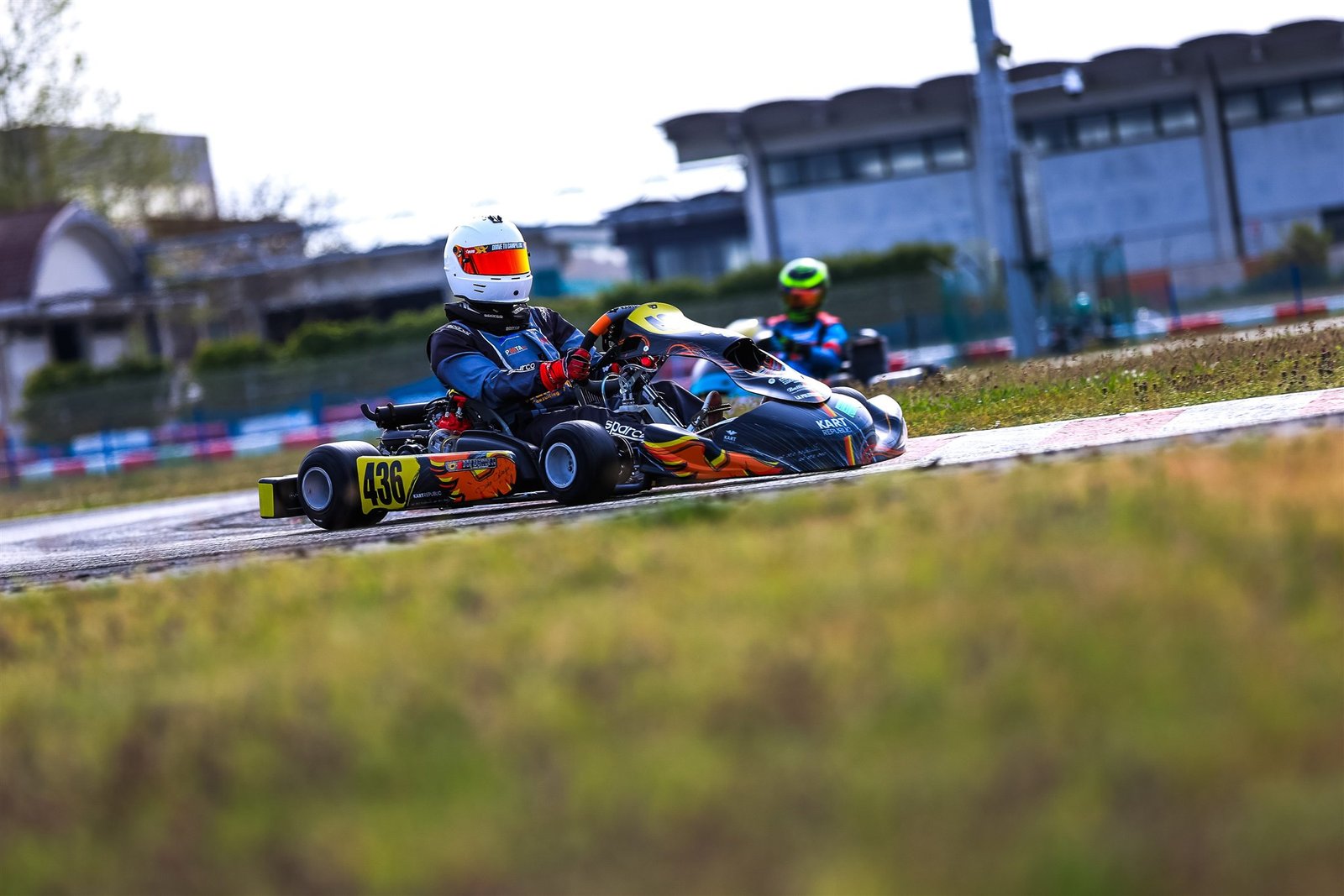 Lucas Santos racing on a European circuit